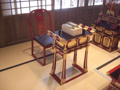 杉並区　堀之内妙法寺様へ副導師用机・椅子を納入いたしました。